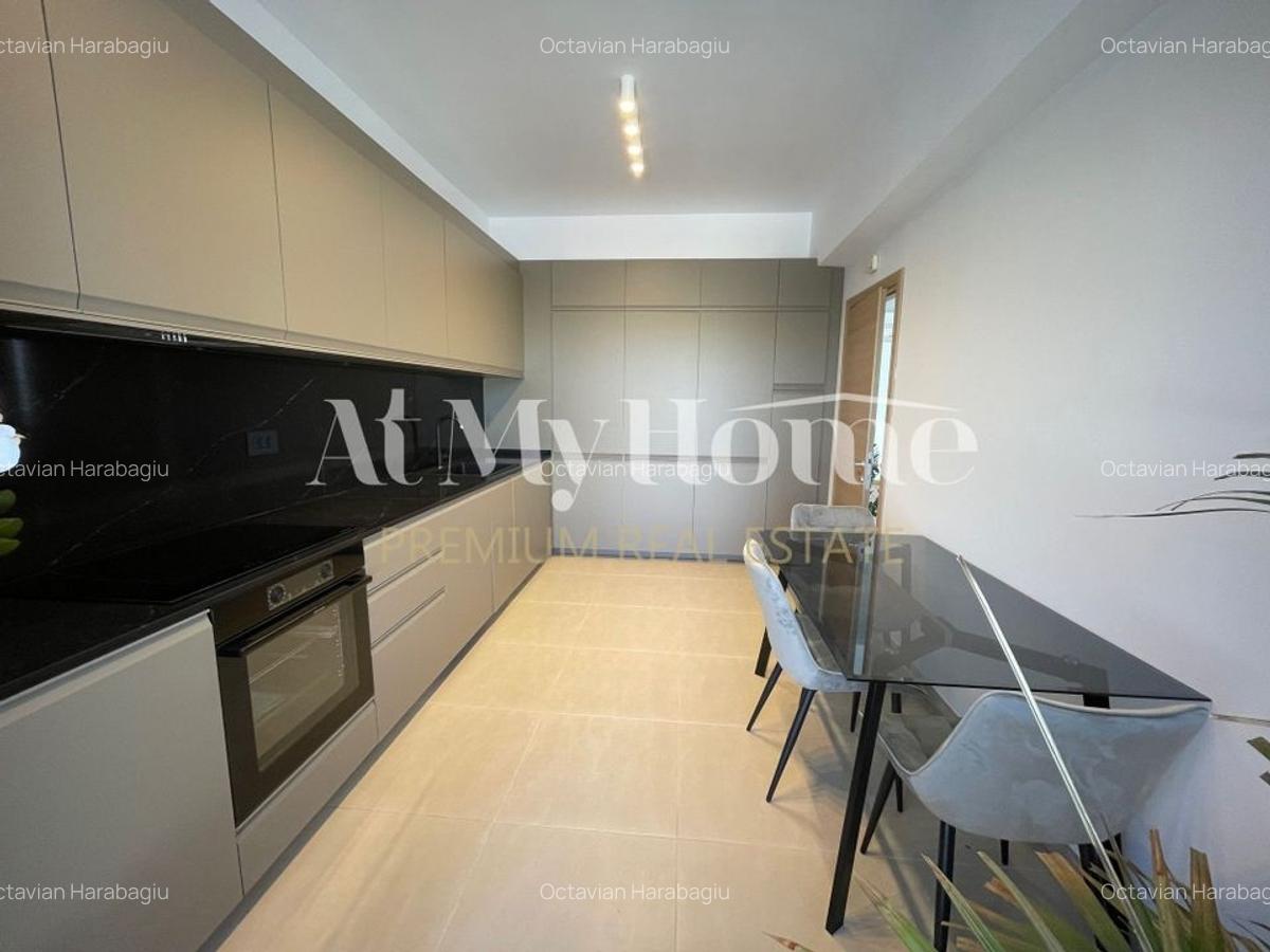 Penthouse superb, spatios cu 5 camere, mobilat partial, 3 parcari, terasa 157mp - 16