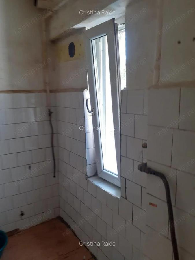 1 cam etaj 3 contor de gaz zona Buziasului - 7