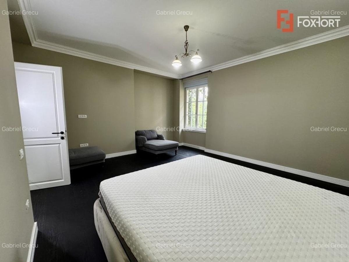 Apartament deosebit, 3 camere, zona Central - Bld. C.D. Loga - 16