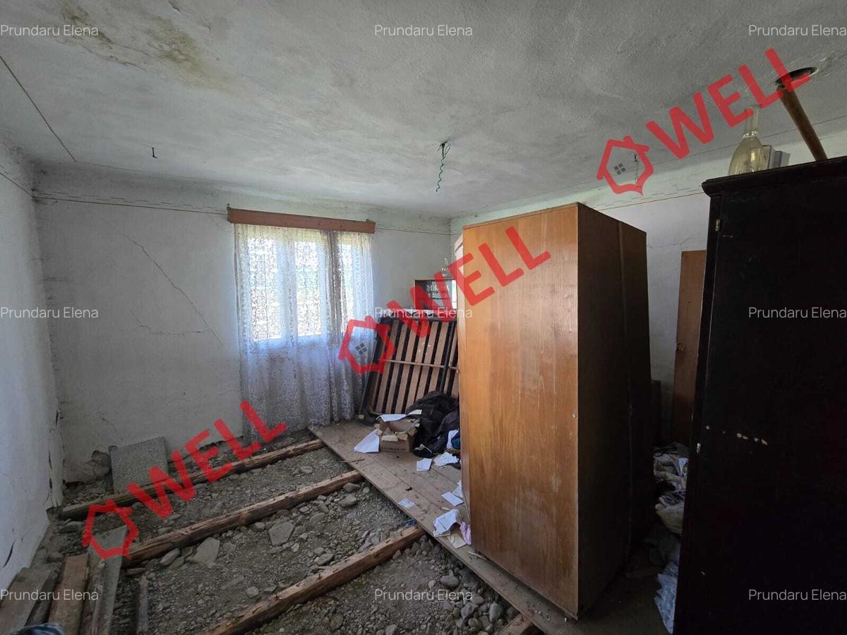 Casă cu 3 camere în Barcani - 2