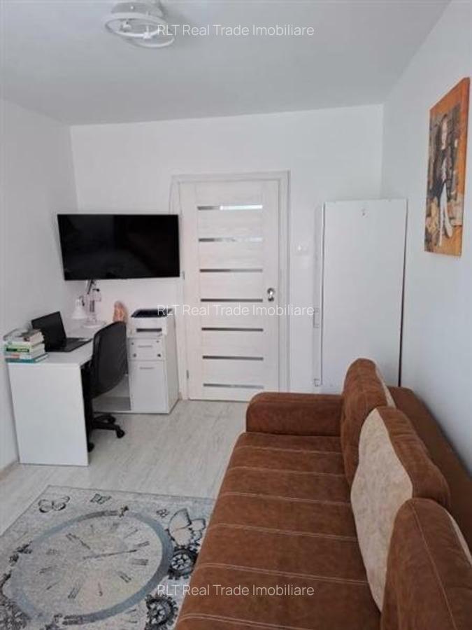 Apartament 3 camere decomandat etaj intermediar Racadau - 9