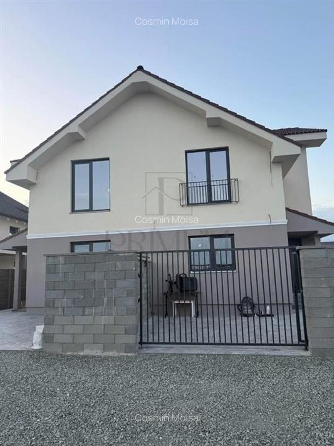 Duplex superb - compartimentare practica - bucatarie inchisa. - 2