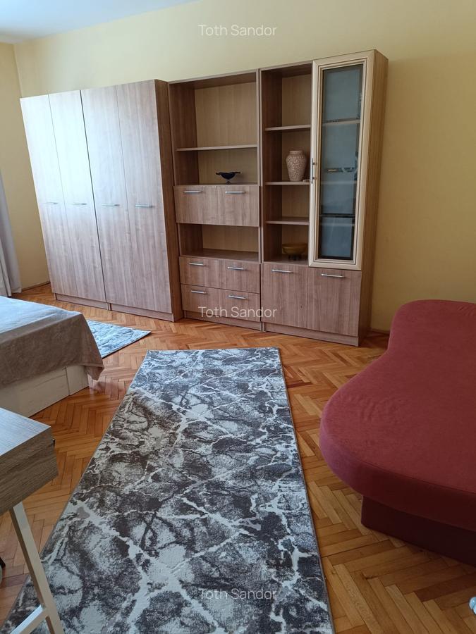 De inchiriat ap 3 camere- Bdul Pandurilor - 2