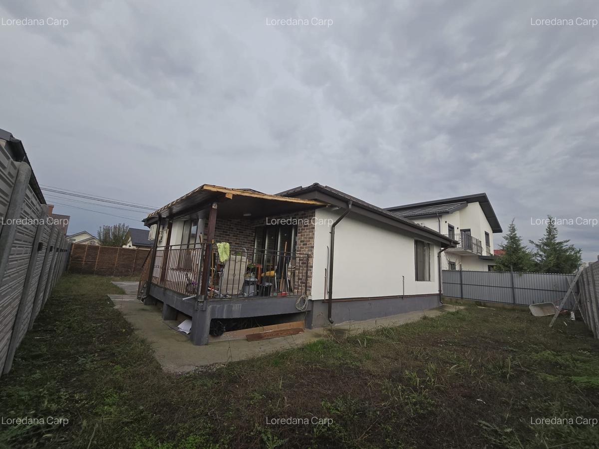 Casa individuala- 3 camere- 7 min de mers pe jos de STV- 380mp teren - 8