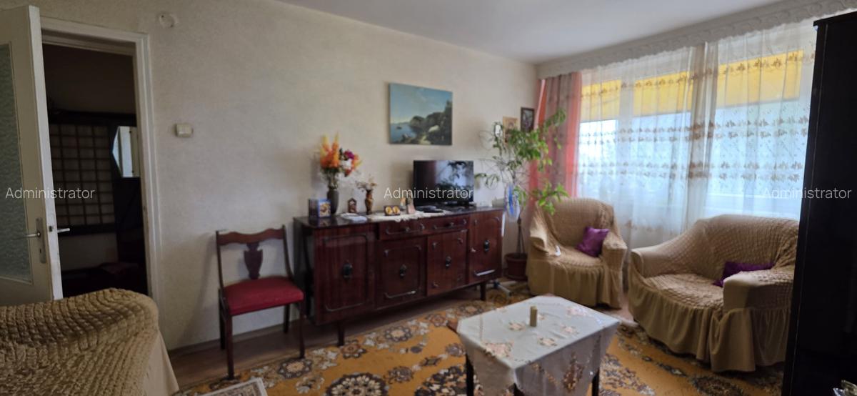 Gara 2 camere etaj 3 cu balcon - 2
