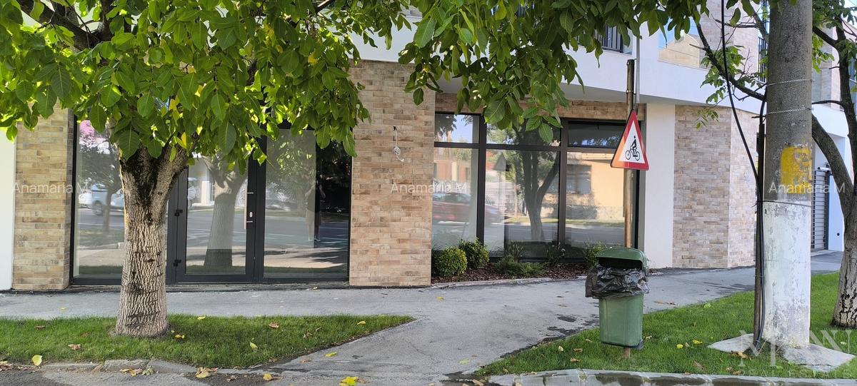 Spatiu comercial premium | De Inchiriat | Bloc verde, Cantemir - 2