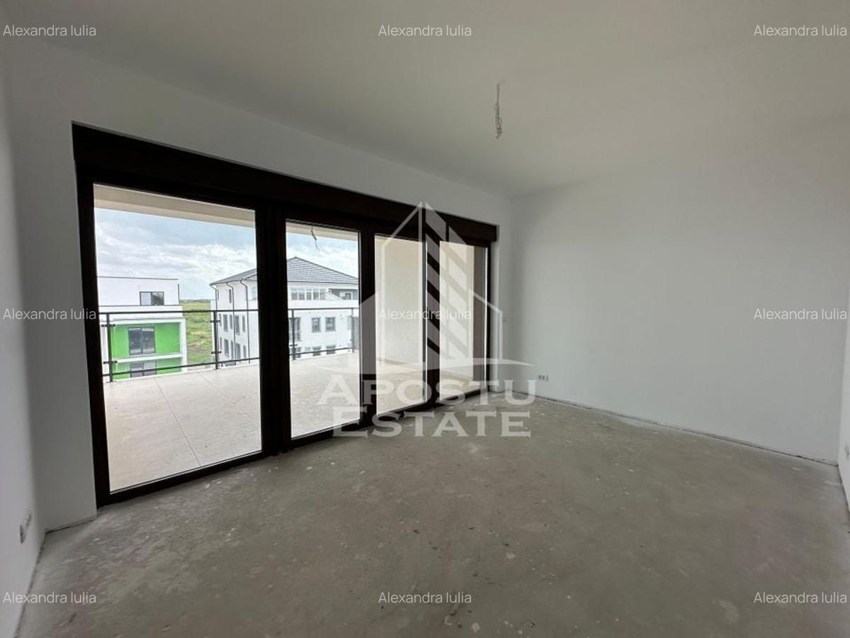 Apartament cu 3 camere semidecomandat în Giroc - 1
