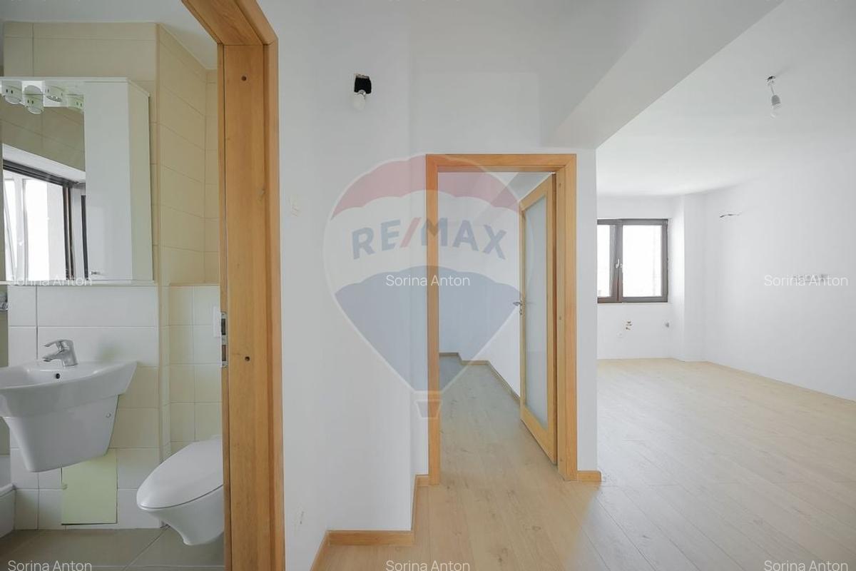 De vanzare apartament cu 3 camere in zona Decebal - 5