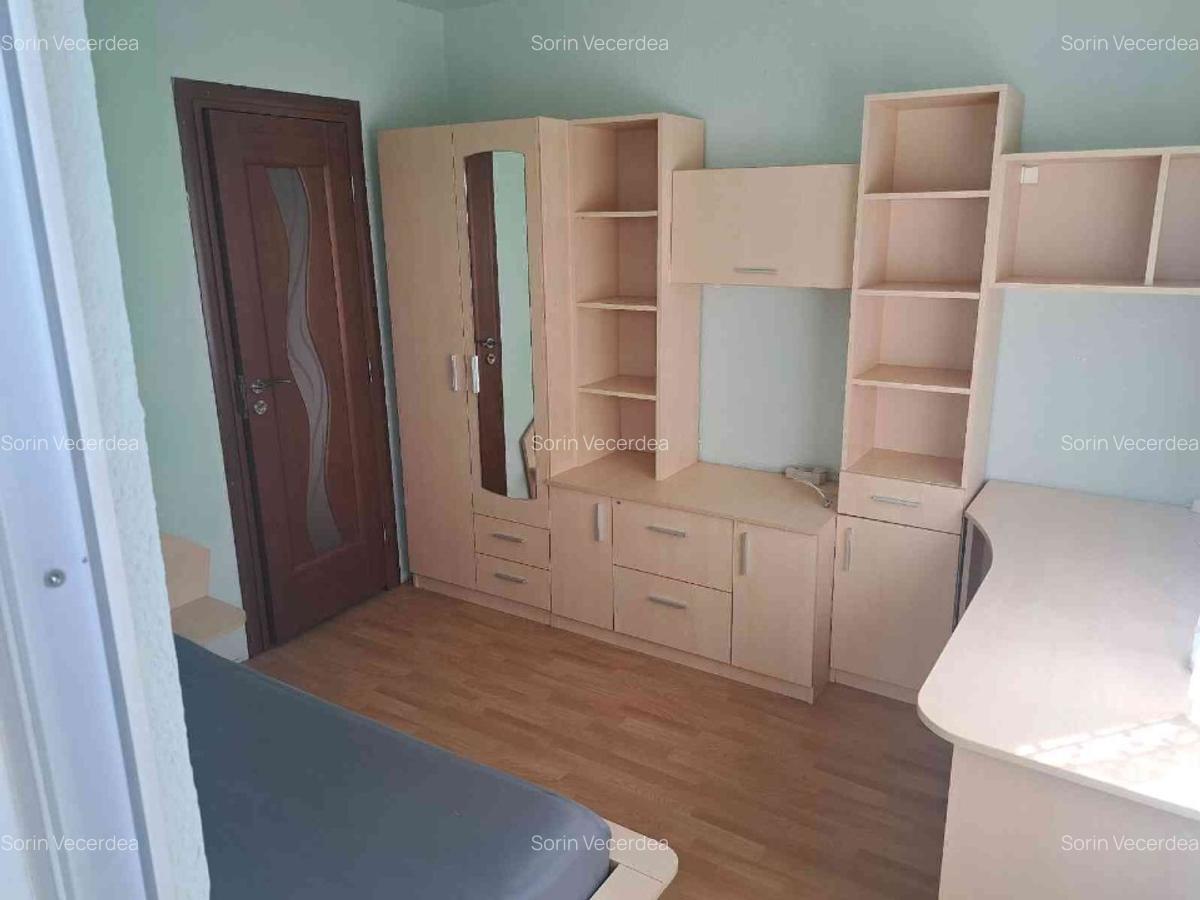 Apartament 4 camere de vanzare - 4