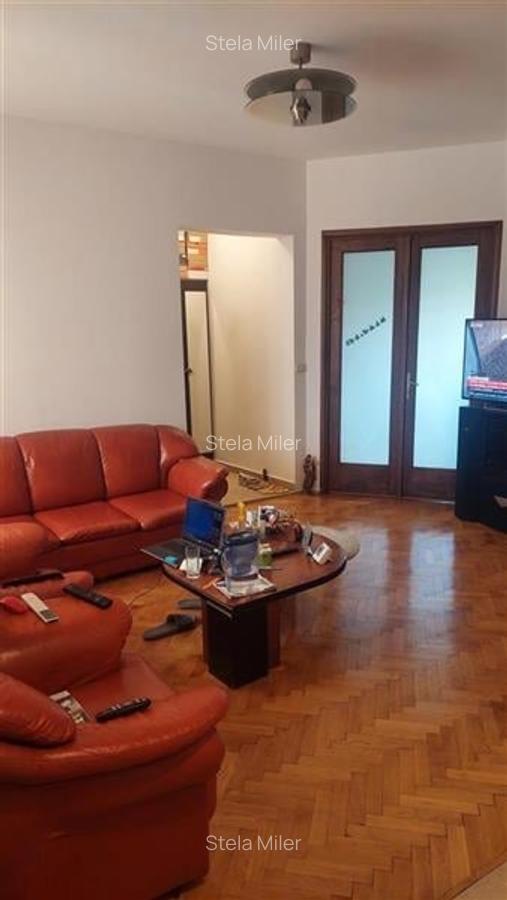 Apartament cu 3 camere semidecomandat în Dacia - 1
