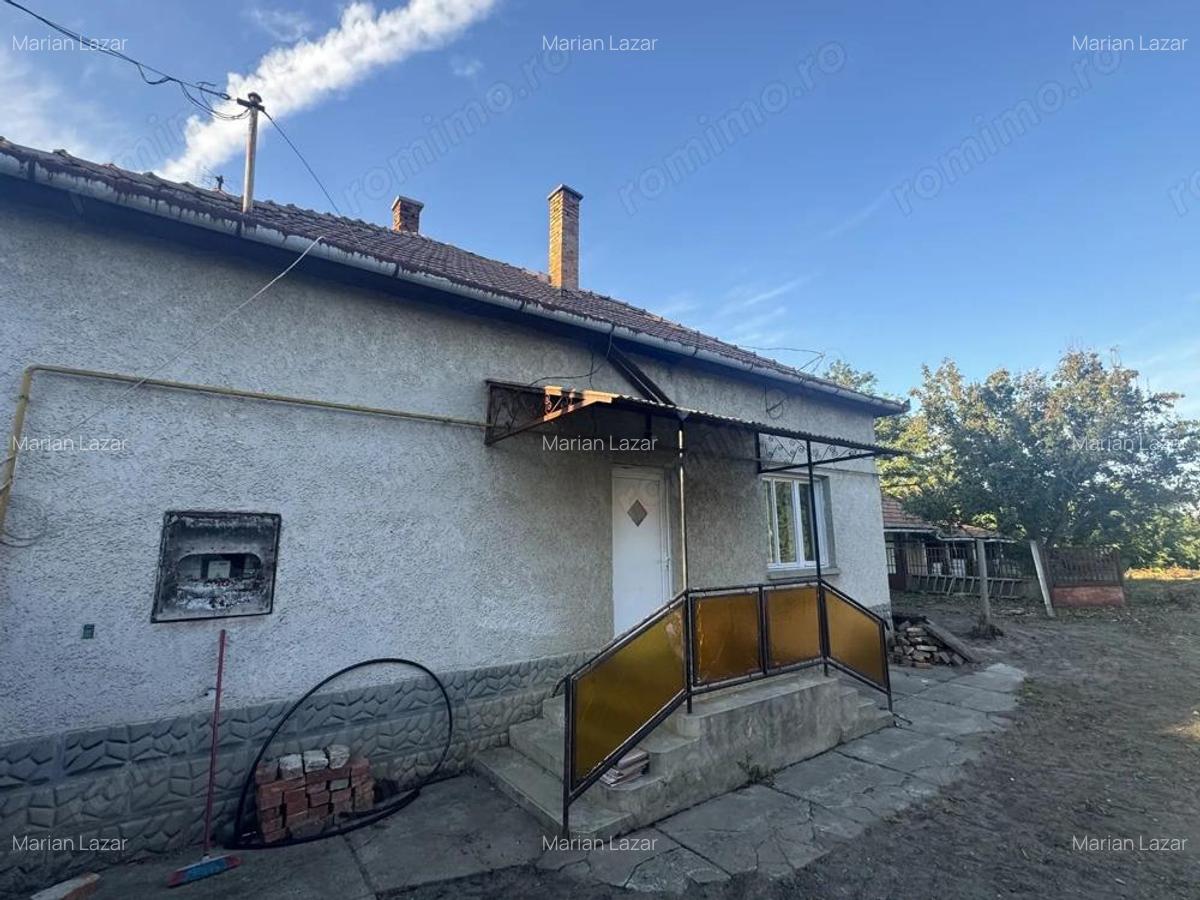 Casă cu Teren 2880 Mp în Central - 5