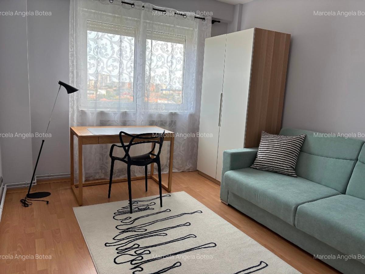 Inchiriez apartament 4 camere ultracentral - 6