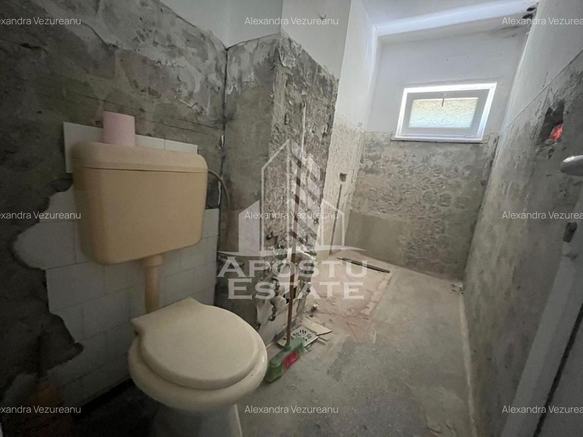Apartament cu 3 camere semidecomandat în Spitalul Județean - 8