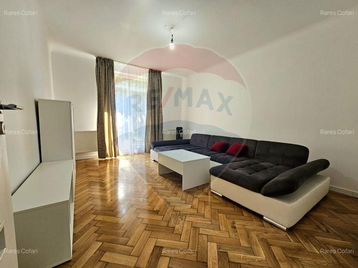 Apartament cu 3 camere si curte de inchiriat in zona UMF - 10