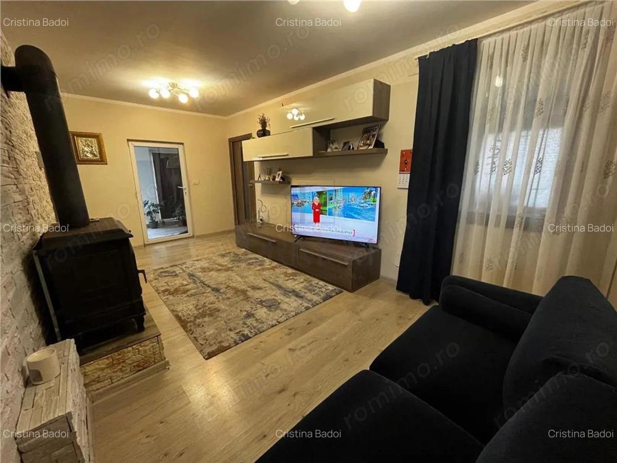 Sag- 7 camere- strada asfaltata- partial mobilata si utilata - 5