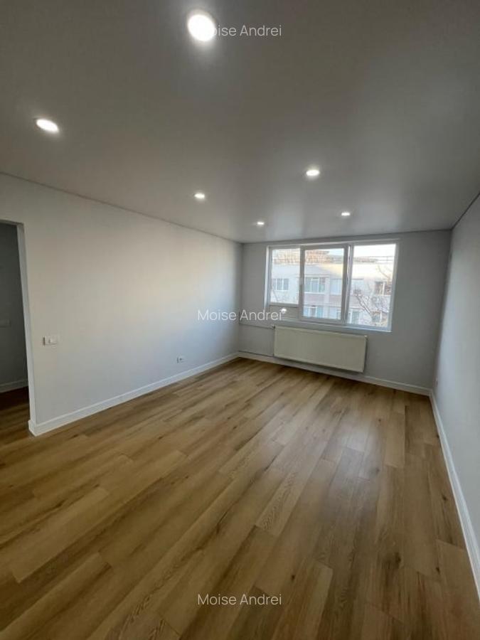 Apartament 2 camere decomandat etaj 2 bloc 1982 zona Drumul Tabere - 2