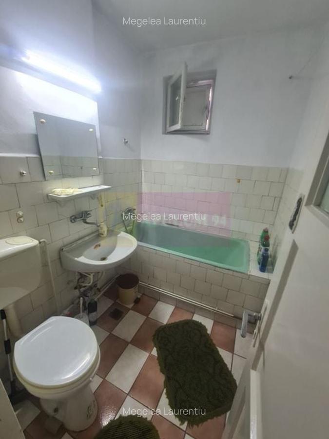 Apartament cu 3 camere de vanzare in Campina - Zona Scoala Centrala - 11