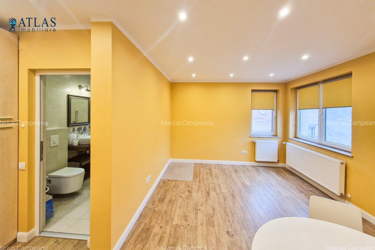 Ultracentral, destinatie birouri, 3 camere, 2 bai, parcare, luminos, renovat - 4