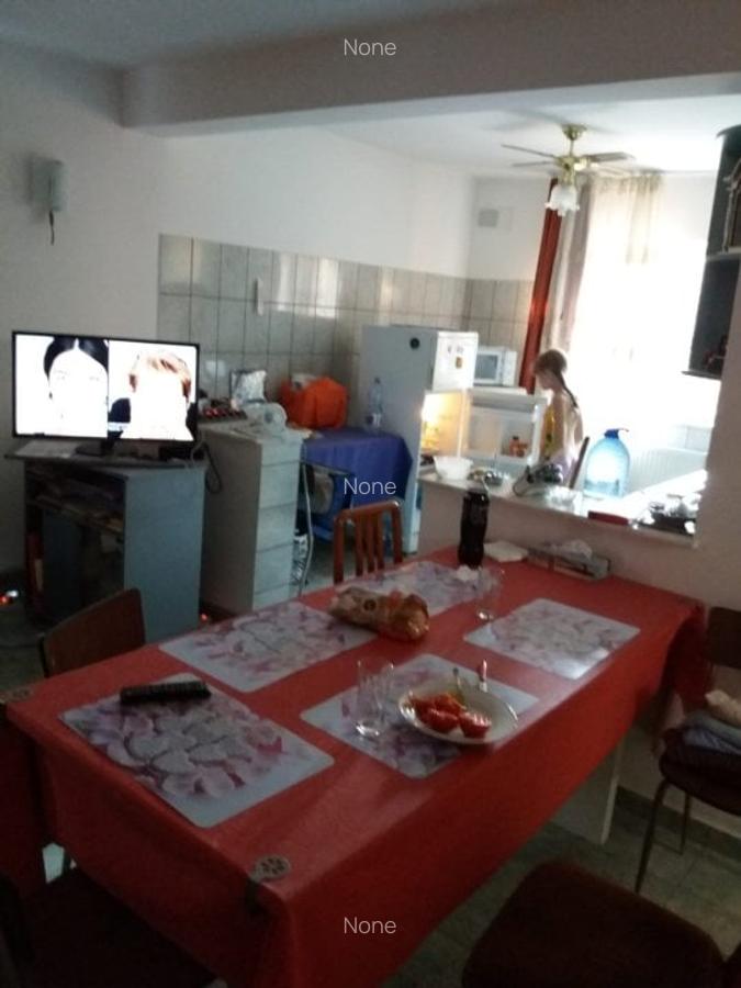 Casă cu 6 camere în Mihăilești - 17