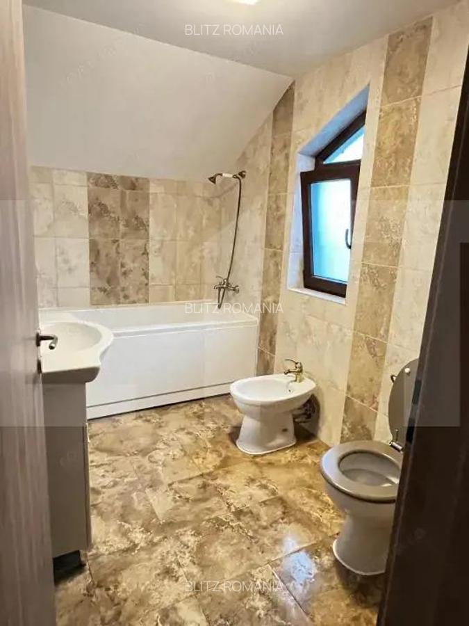 Casa moderna, de vanzare, cu 5 camere, zona Giroc - 15
