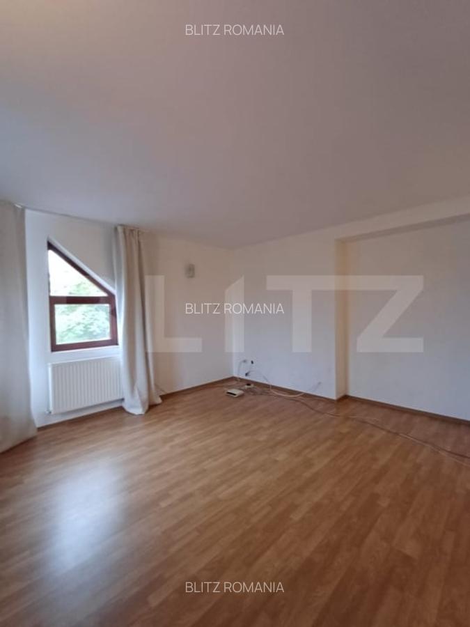 Casa cu 5 camere, 198 mp utili, 600 mp teren, in cartierul Primaverii - 9