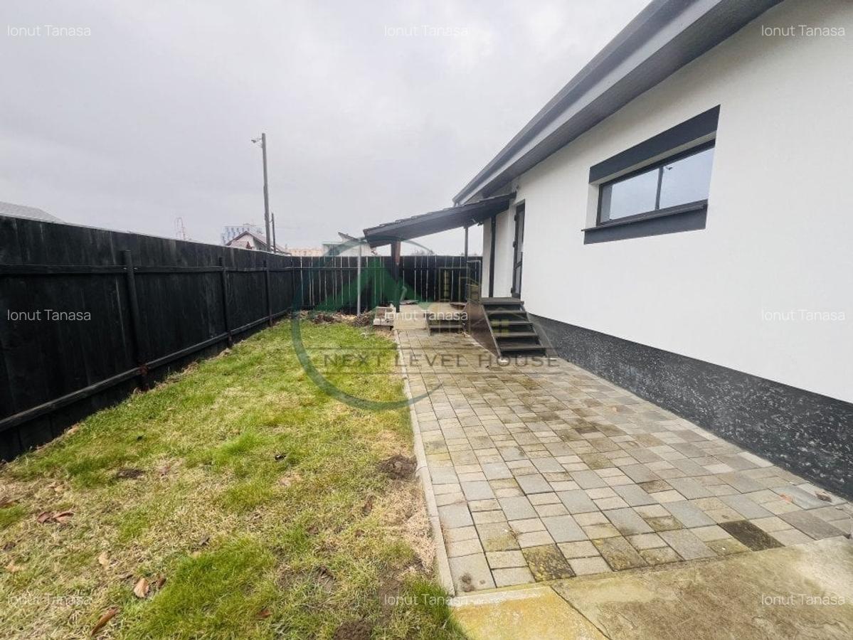 Casa cu 4 camere, zona Coresi Mall, 930mp teren - 2