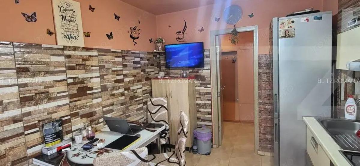 Apartament cu 3 camere in zona Soarelui - 8