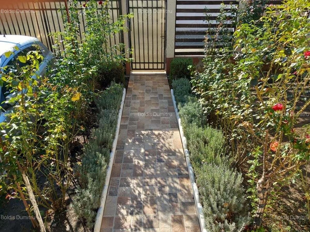 Casa de vanzare duplex complet echipata si mobilata - 9