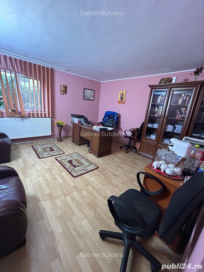 Vila de vanzare in Rm Valcea - 8