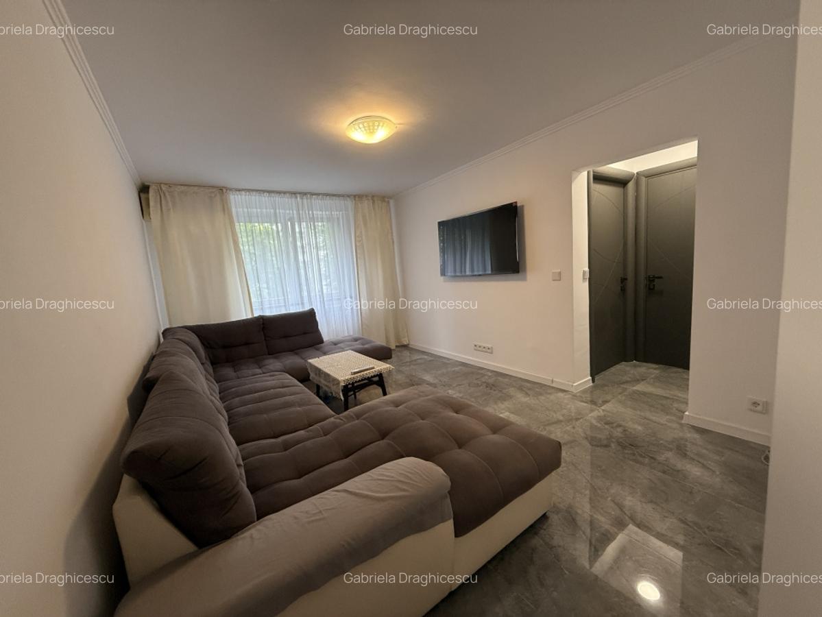 Apartament cu 3 camere semidecomandat, mobilat în Pantelimon - 2