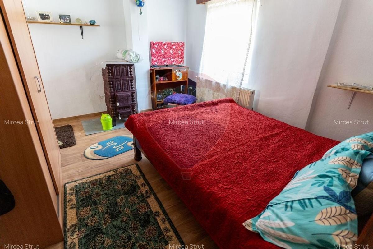 Casa / Vila cu 10 camere amplasate in 2 corpuri de cladire de vanzare - 20