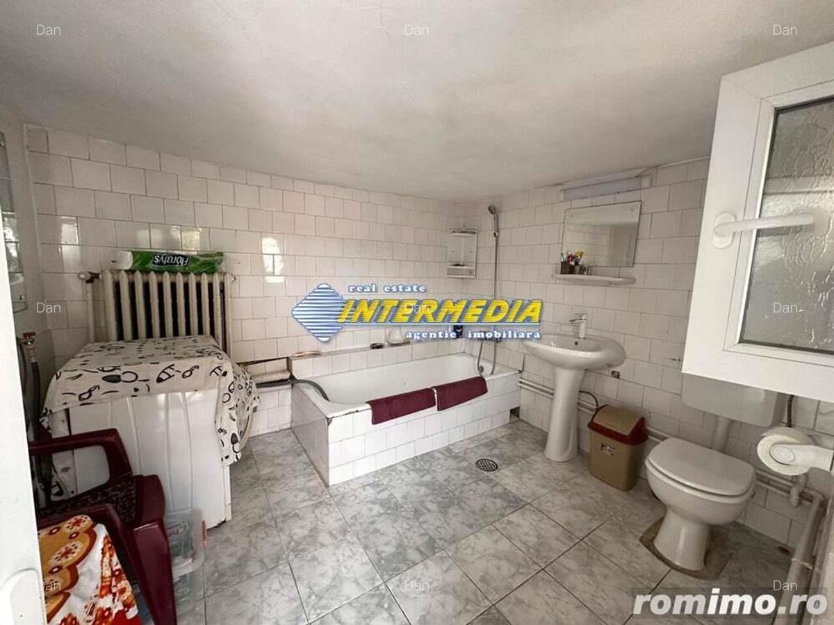 Vanzare Casa cu 920 mp teren Alba Iulia Zona HCC la asfalt si toate utilitatiile - 8
