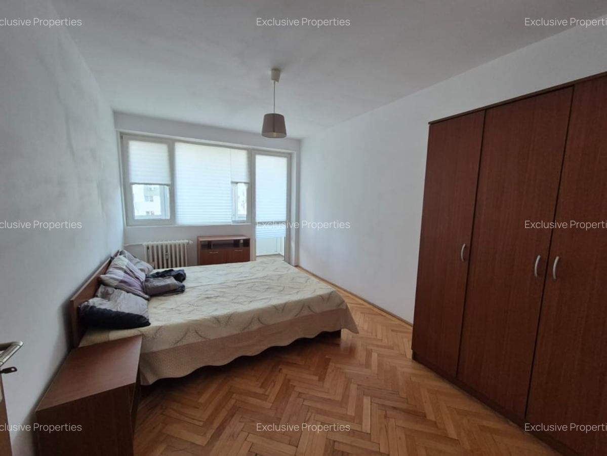 Apartament 3 camere Stefan Cel Mare Lizeanu bloc izolat vedere spate - 3