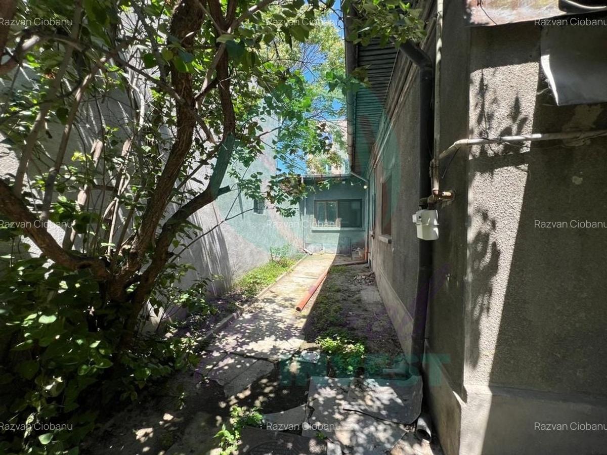Casa in Cotroceni- Oportunitate Investitie-Curte - 2