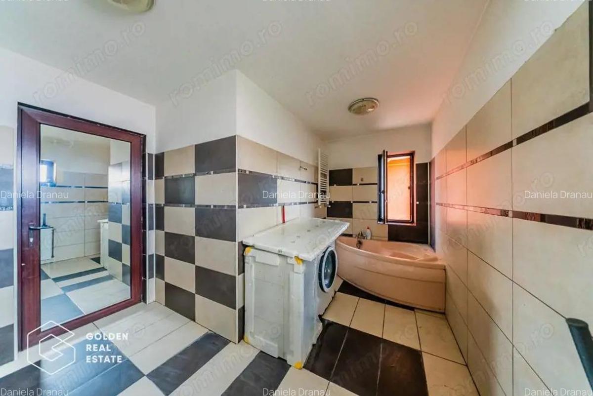 Casa spatioasa cu piscina si teren generos in Bujac - 14