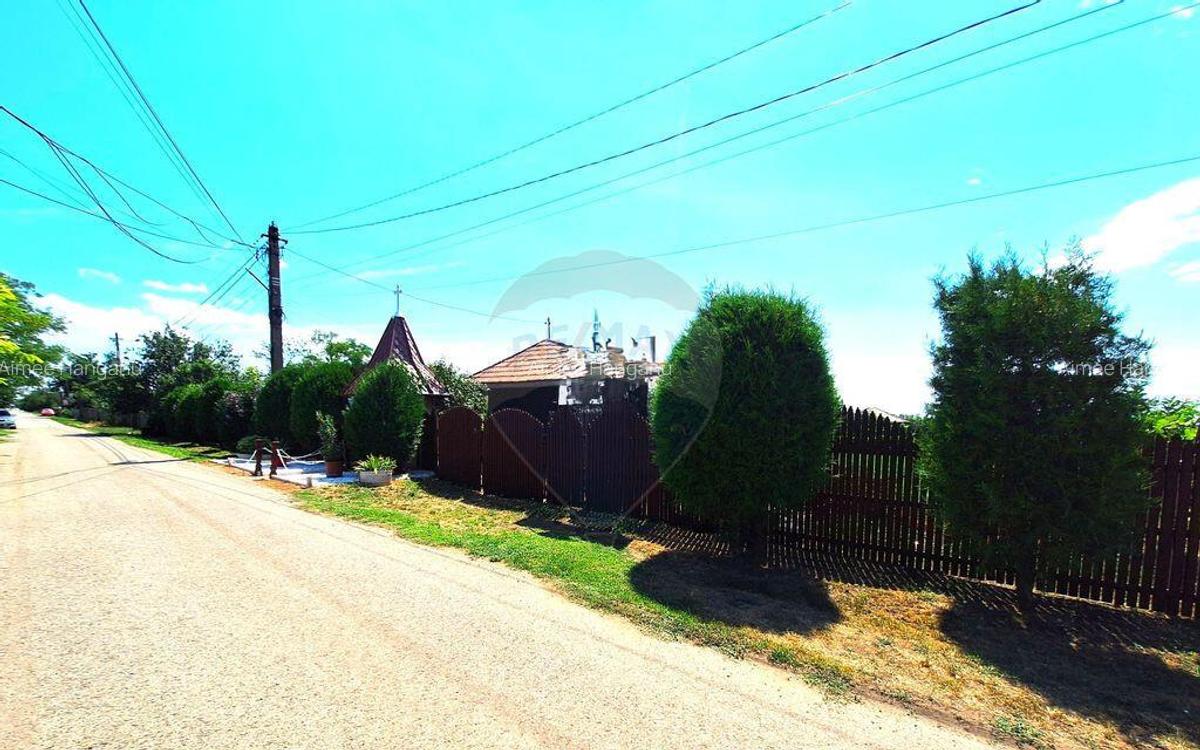 Casa cu teren de vanzare - 16 Casa cu teren de vanzare - 16