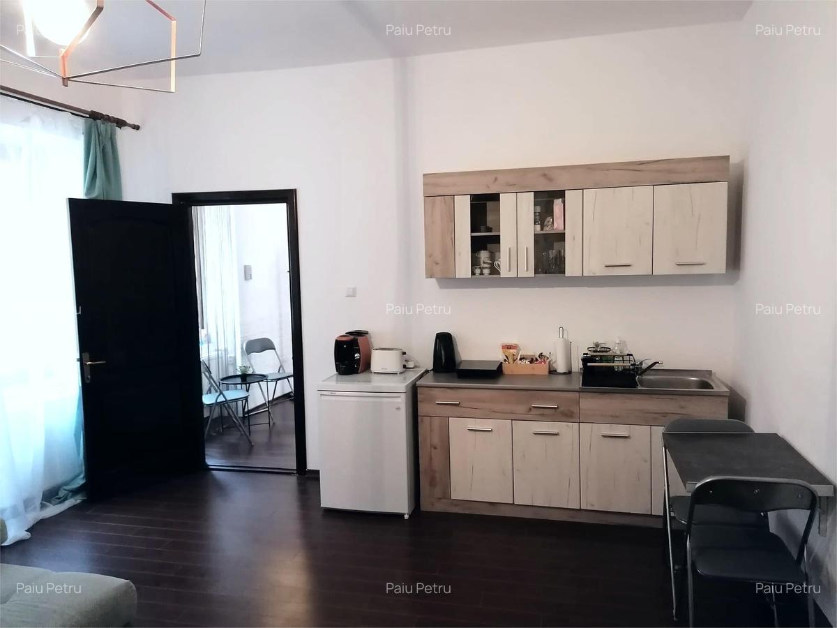 Apartament cu 2 camere decomandat în Centrul Istoric - 2