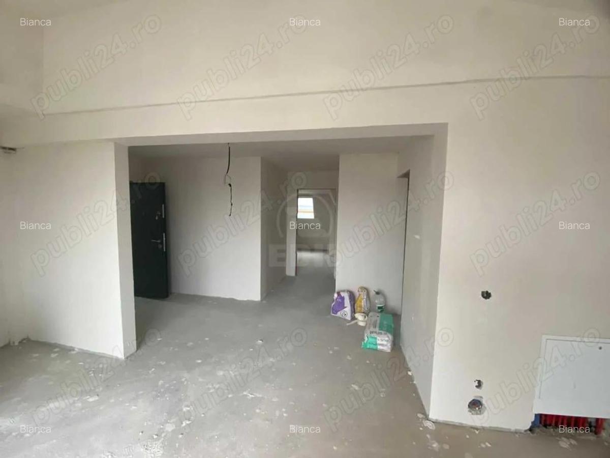 Apartament 3 camere semidecomandat zona Cetatii - 2