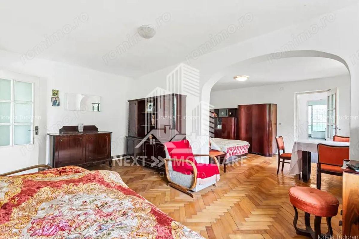 Casa spa?ioasa BCA, teren 500 mp locuin?a si afacere - 2