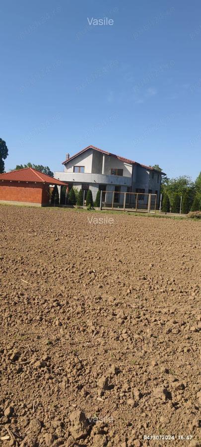 Casa de vanzare - 1 Casa de vanzare - 1