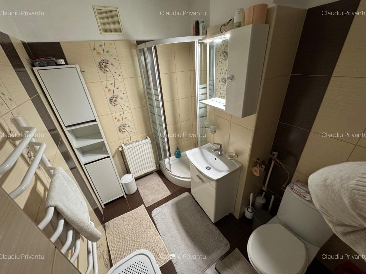 Apartament cu 2 camere, decomandat - zona Lipovei - 13 Apartament cu 2 camere, decomandat - zona Lipovei - 13