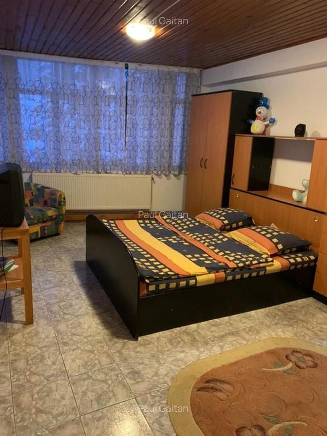 Vila Predeal 500 mp de renovat potential 6 apartamente 3 garaje - 7