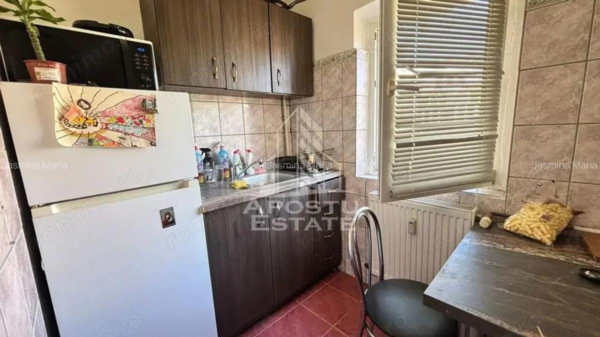 Garsoniera de 28 mp in zona Gircoului, etaj intermediar - 5