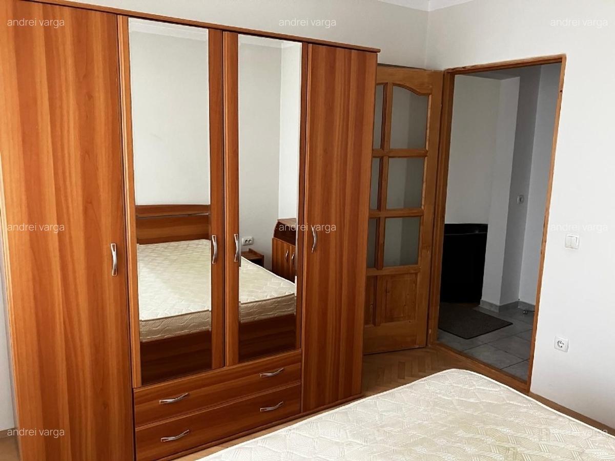 Apartament de închiriat cu 2 camere - 4