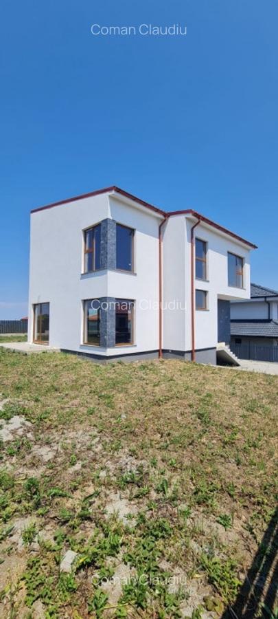 Casa individuala , Dezmir, stil deosebit - 5
