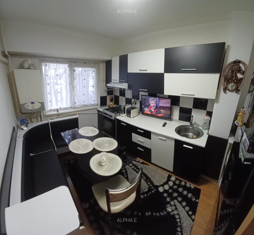 Apartament 3 camere decomandat-2 gr sanitare - 7