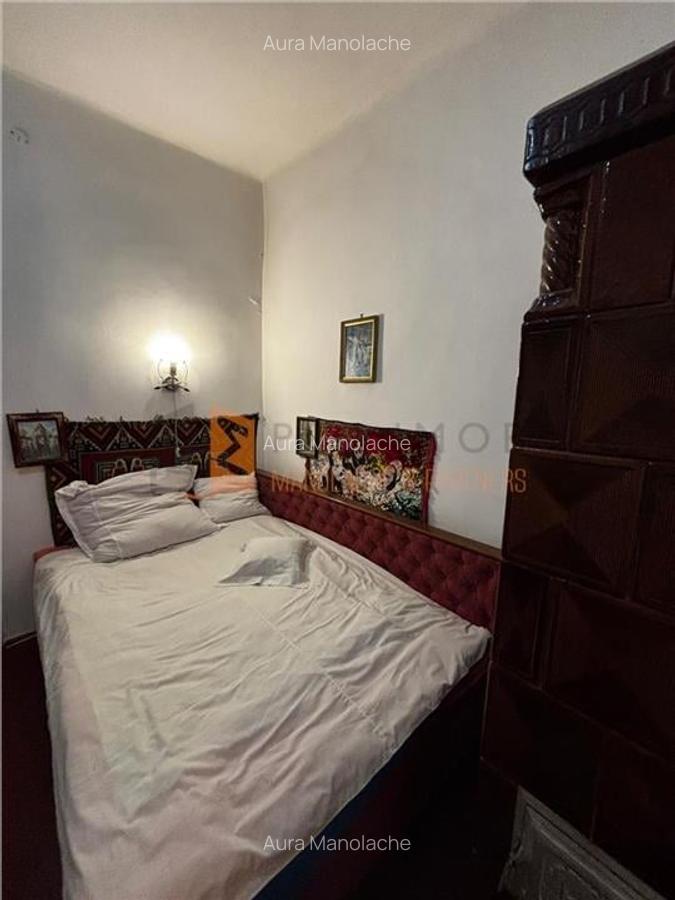 Teren intravilan + casa batraneasca zona Micro 3 - 1