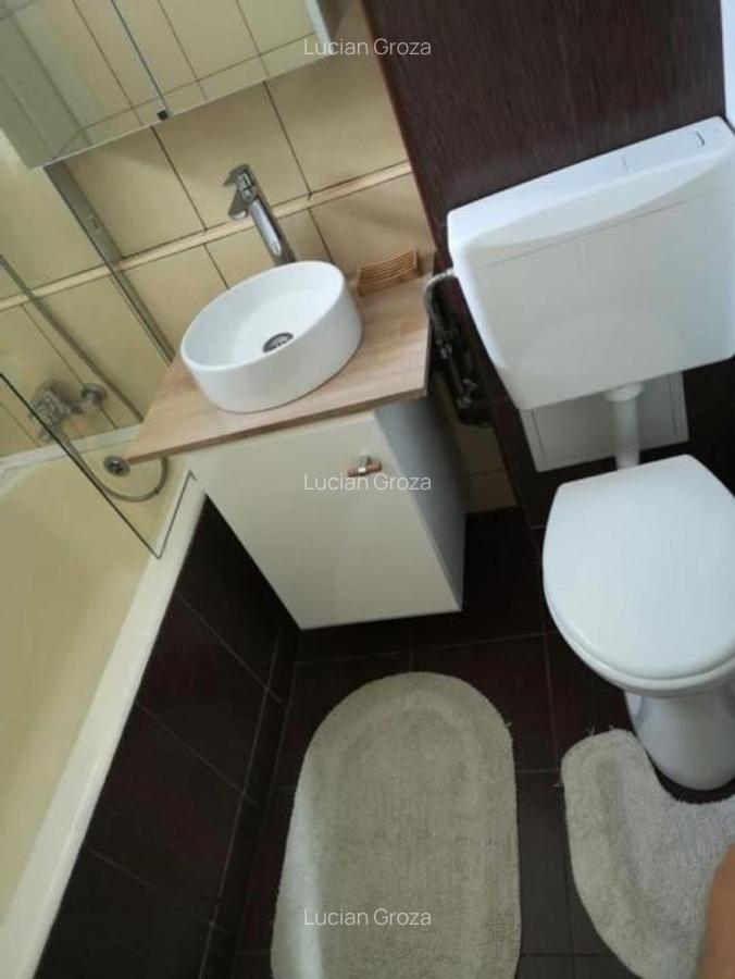 Apartament cu 2 camere semidecomandat, mobilat în Pajura - 6