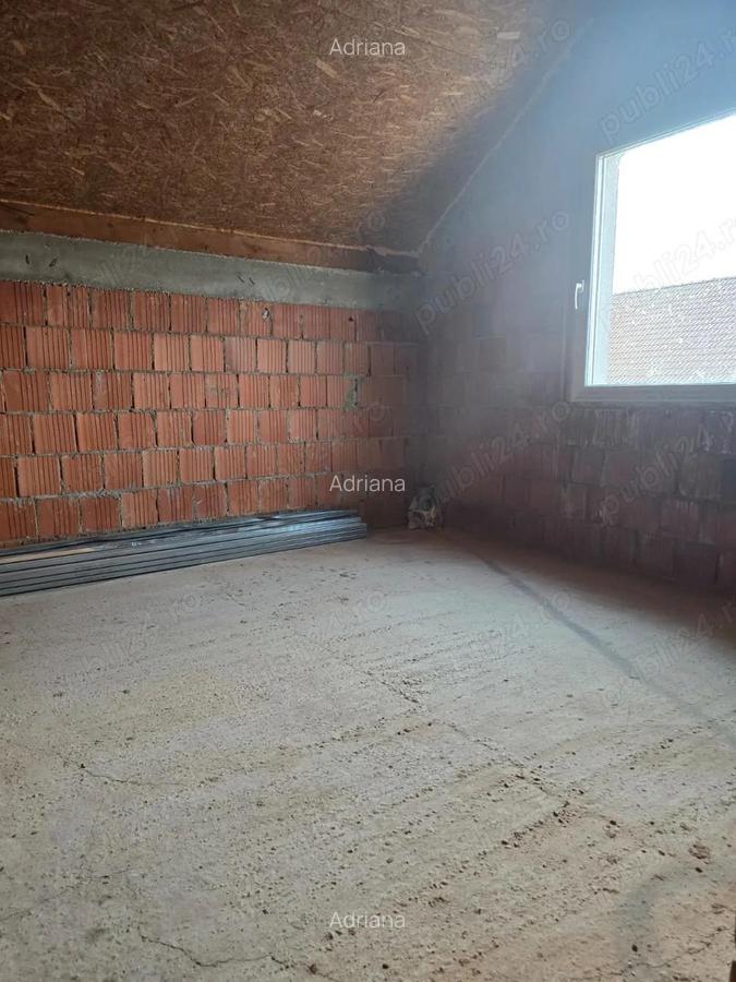 Casa individuala etaj si pod teren 500m toate utilitatile comuna Sacalaz vatra satului strada Pacii - 17