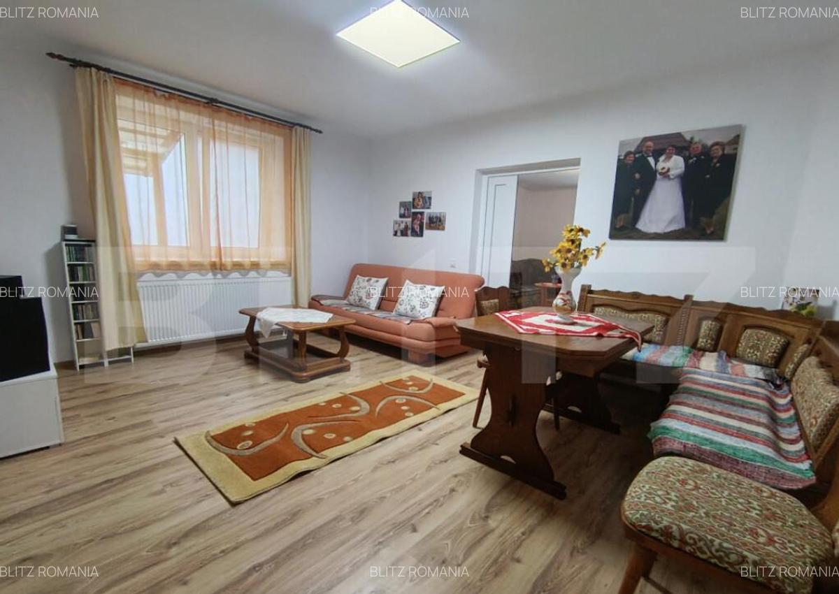 Casa cu 3 camere ?i teren in suprafa?a de 2000 mp - 25